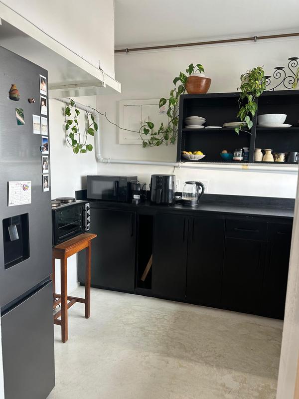 1 Bedroom Property for Sale in Mouille Point Western Cape